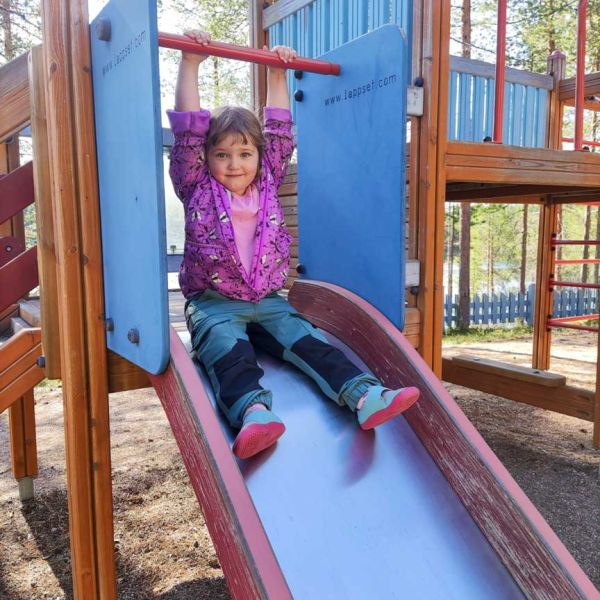 hossa-leirintaalue-leikkikentta